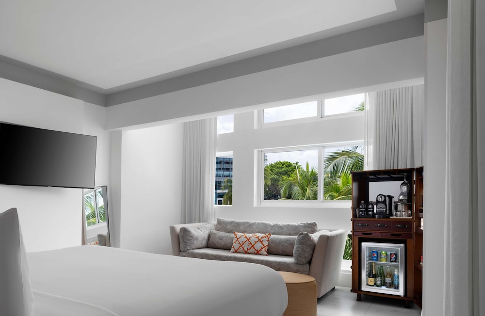 Nautilus Sonesta Miami Beach — Hotel rooms in Miami, Florida