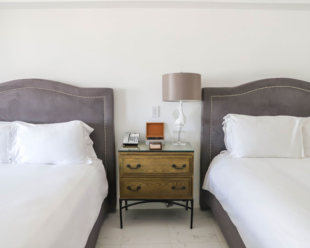 Nautilus Sonesta Miami Beach — Hotel rooms in Miami, Florida