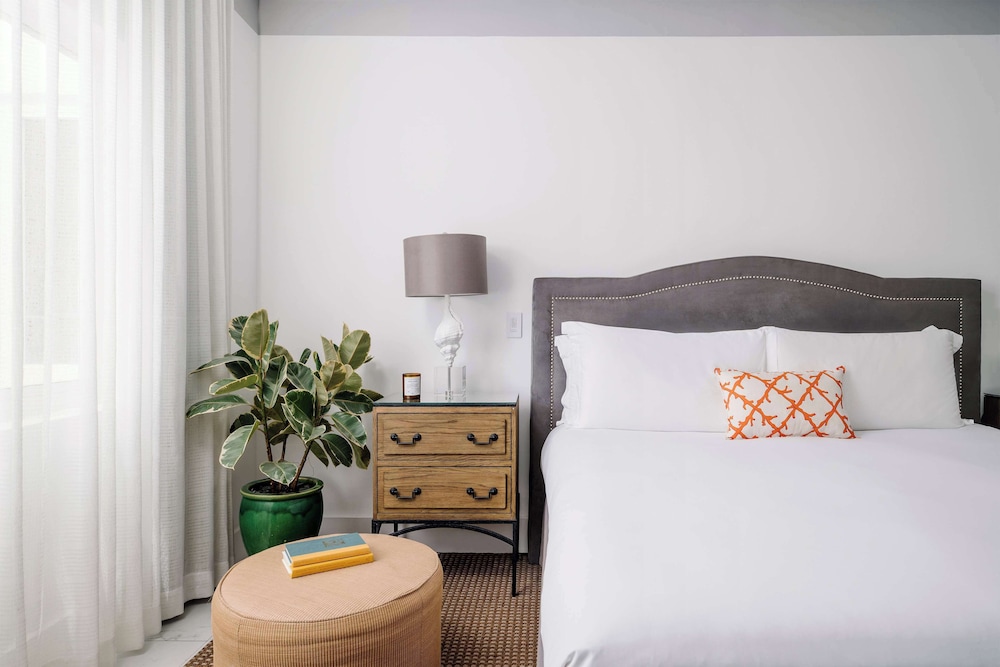 Nautilus Sonesta Miami Beach — Hotel rooms in Miami, Florida