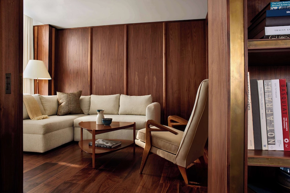 Nautilus Sonesta Miami Beach — Hotel rooms in Miami, Florida