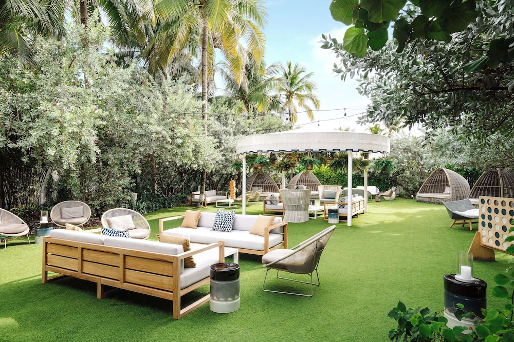 Nautilus Sonesta Miami Beach — Restaurant & bars in Miami, Florida