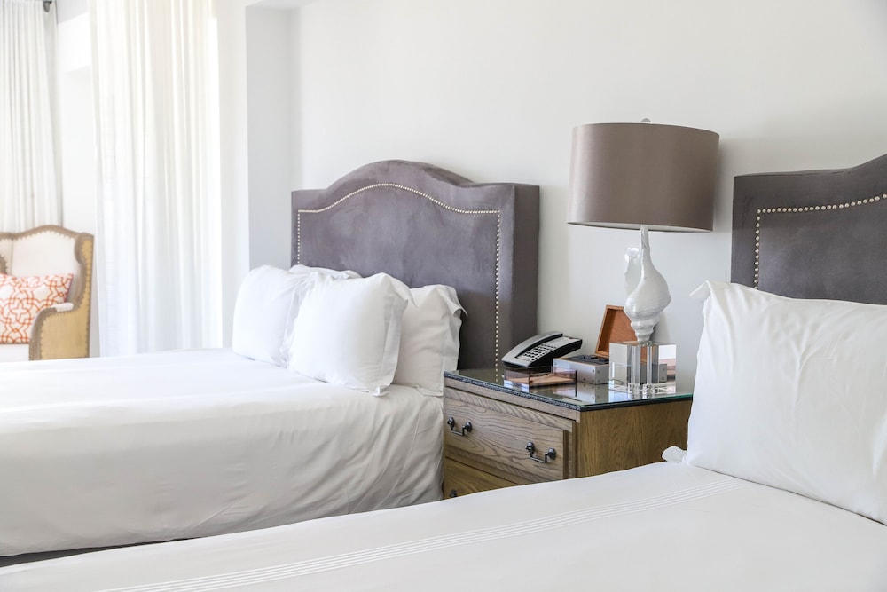 Nautilus Sonesta Miami Beach — Hotel rooms in Miami, Florida