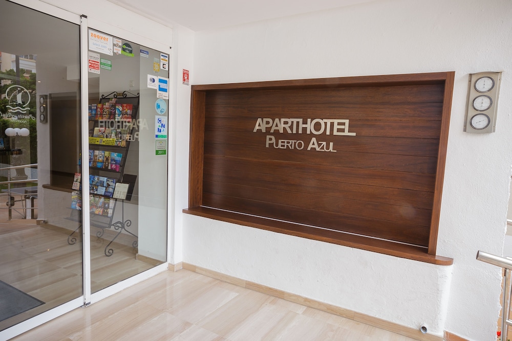 Puerto Azul Marbella — Hotel building in Marbella, Andalusia