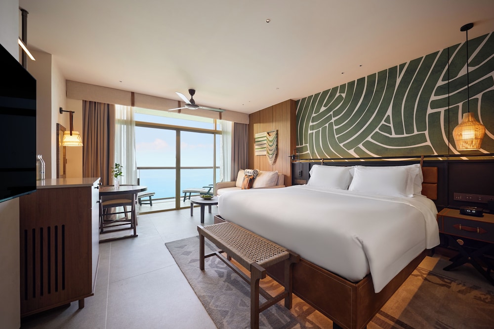 Centara Grand Mirage Beach Resort Pattaya — Hotel rooms in Pattaya, Chonburi