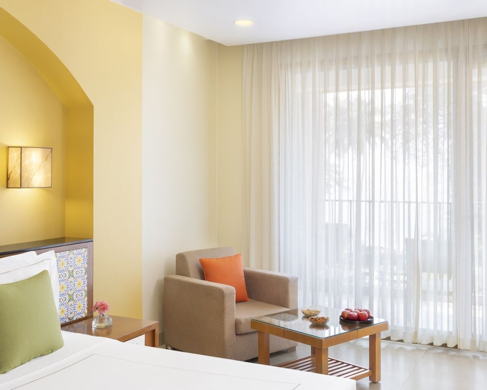 Taj Cidade de Goa Heritage, Goa — Hotel rooms in Dona Paula, Goa
