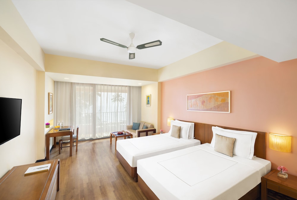 Taj Cidade de Goa Heritage, Goa — Hotel rooms in Dona Paula, Goa