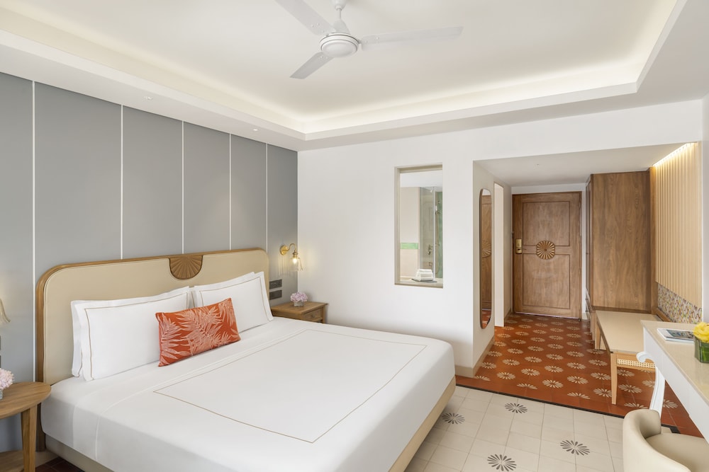 Taj Cidade de Goa Heritage, Goa — Hotel rooms in Dona Paula, Goa