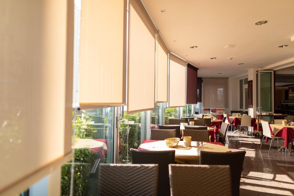 Aparthotel Sheila — Restaurant & bars in Jesolo, Veneto