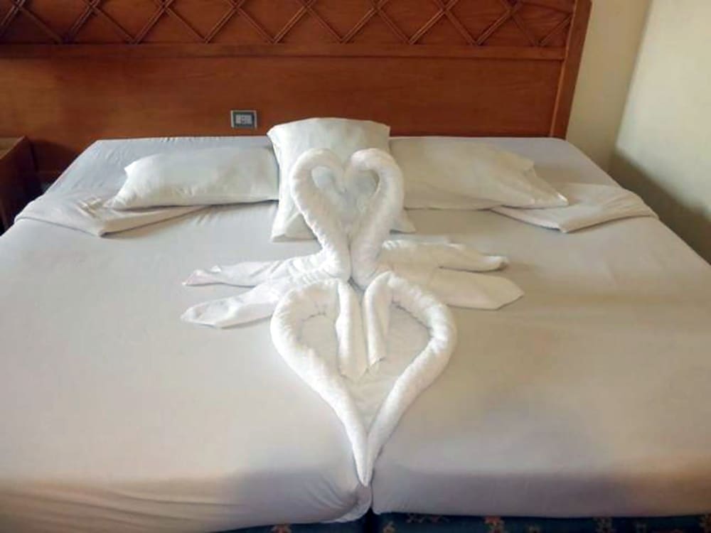 Dive Inn Resort — Hotel rooms in Sharm El Sheikh, Red Sea