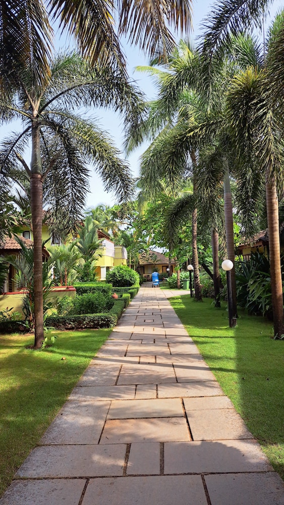 Novotel Goa Dona Sylvia Resort — Hotel building in Cavelossim, Goa
