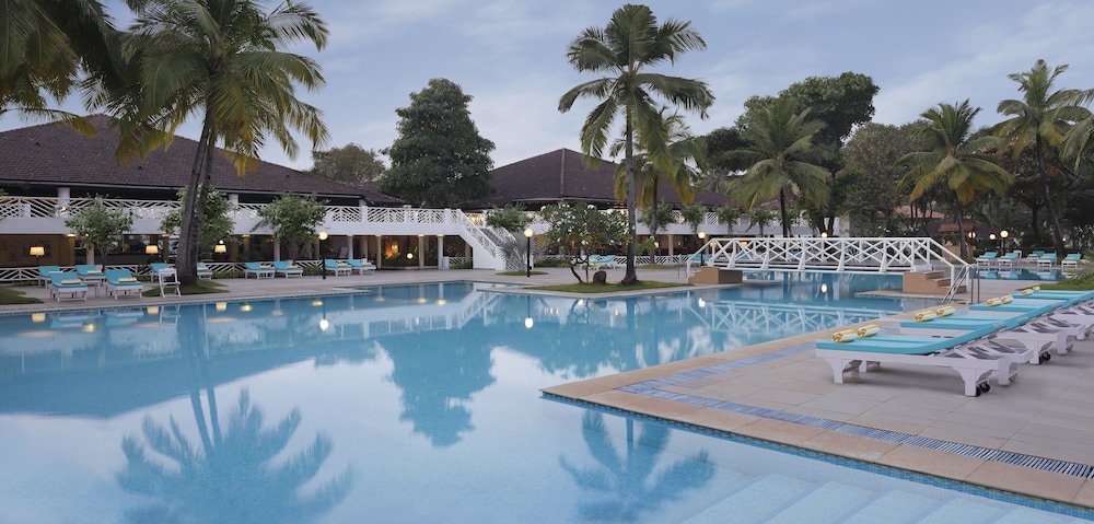 Novotel Goa Dona Sylvia Resort — Swimming pool in Cavelossim, Goa