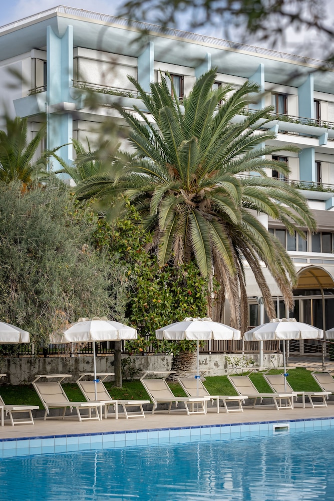 UNA Hotels Naxos Beach Sicilia — Hotel building in Giardini Naxos, Sicily