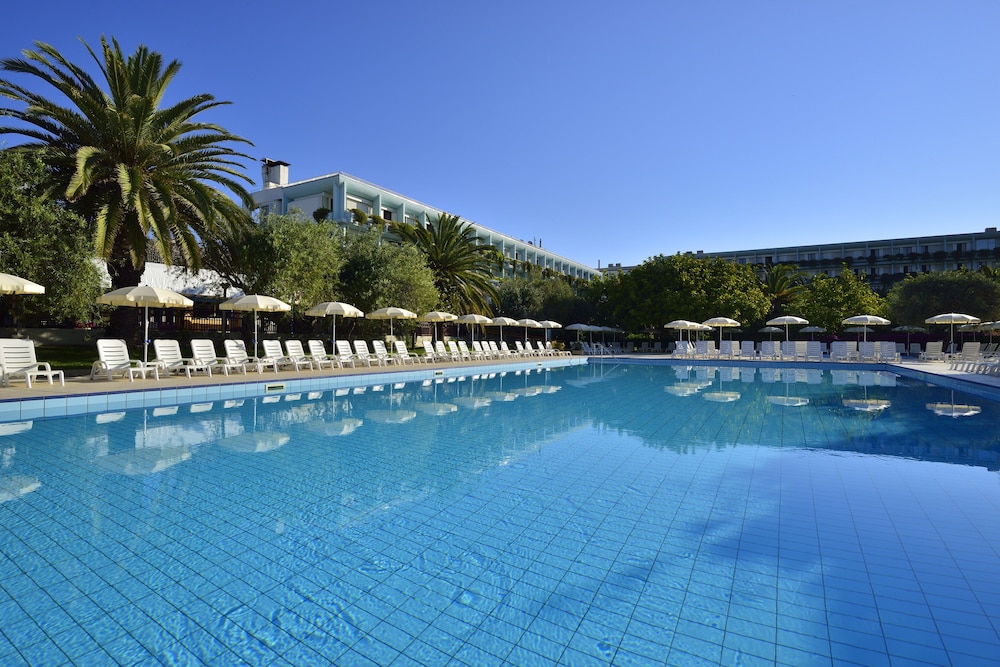 UNA Hotels Naxos Beach Sicilia — Swimming pool in Giardini Naxos, Sicily