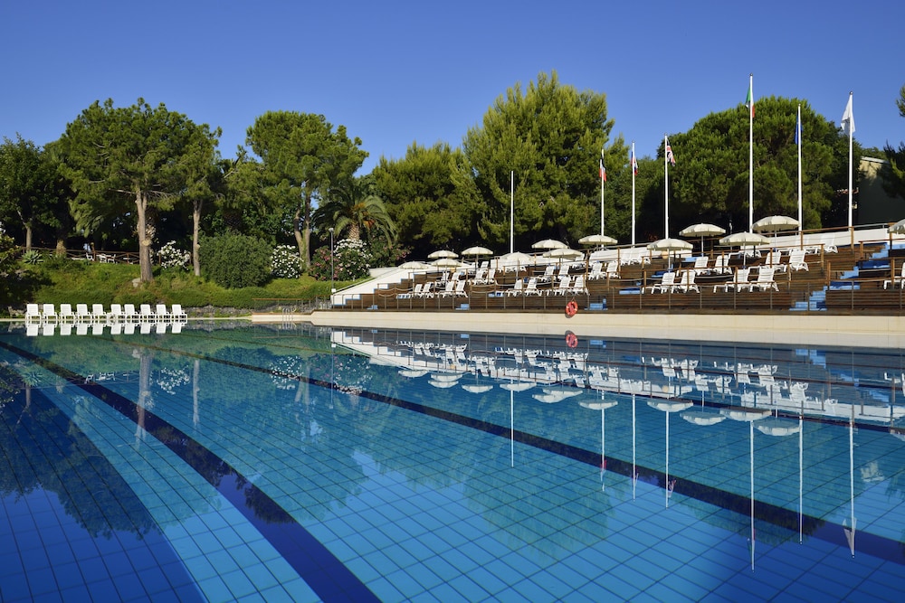 UNA Hotels Naxos Beach Sicilia — Swimming pool in Giardini Naxos, Sicily