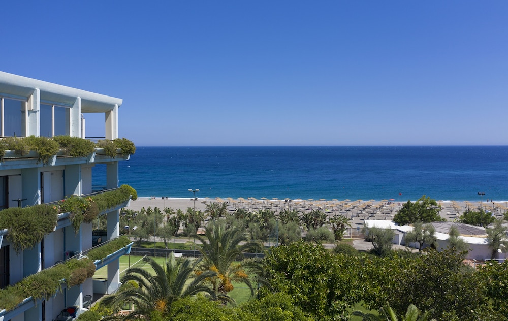 UNA Hotels Naxos Beach Sicilia — Beach in Giardini Naxos, Sicily