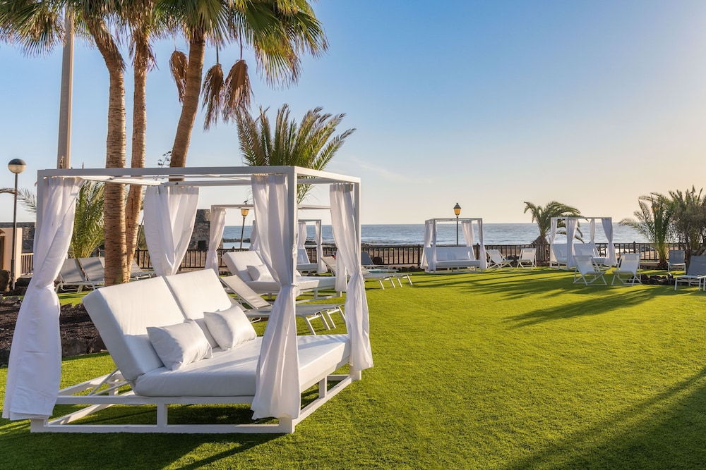 Elba Sara Beach & Golf Resort — Beach in Costa de Antigua, Canary Islands