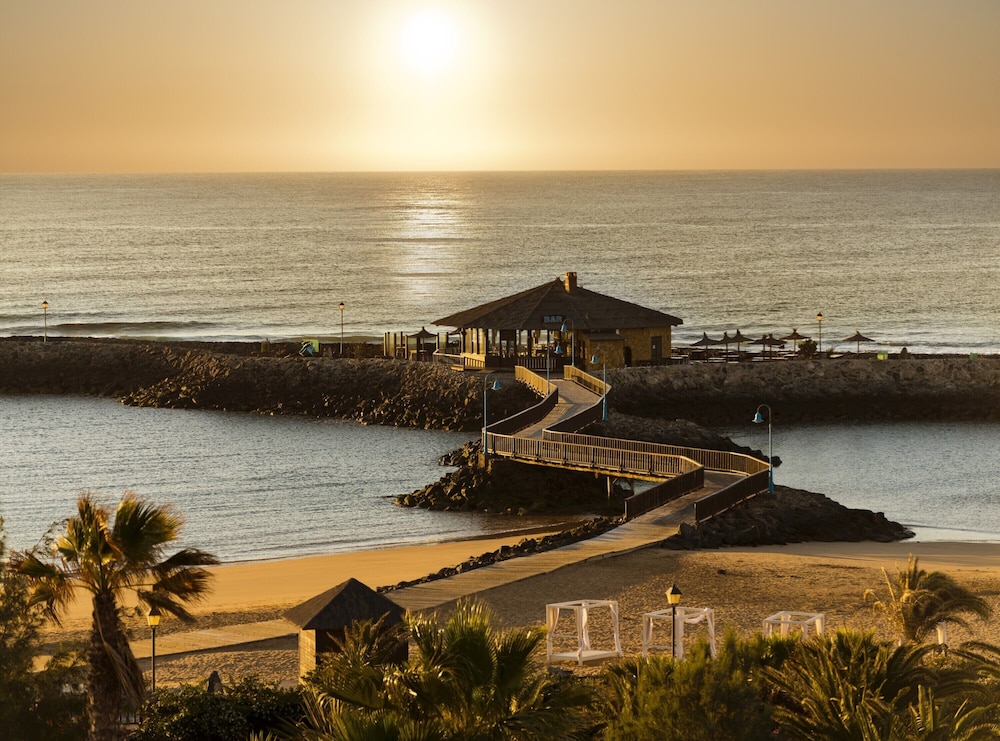 Elba Sara Beach & Golf Resort — Beach in Costa de Antigua, Canary Islands