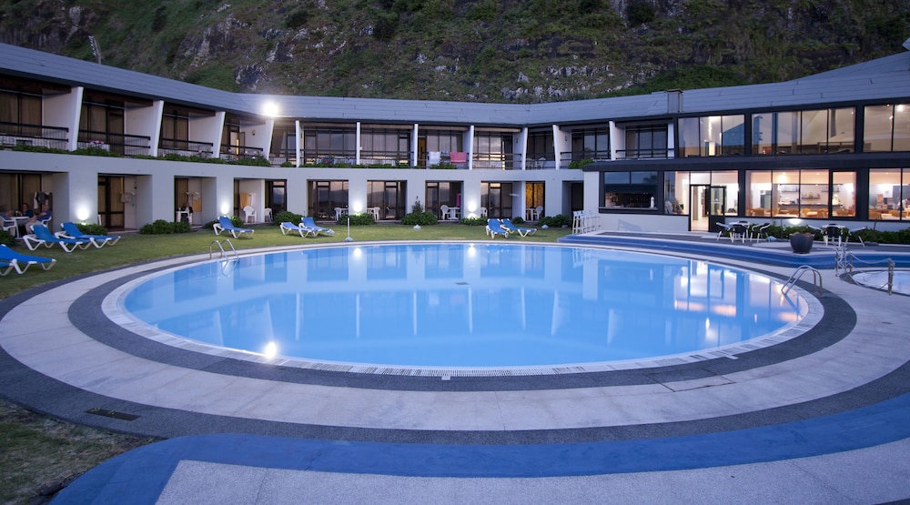 Estalagem do Mar — Swimming pool in São Vicente, Madeira