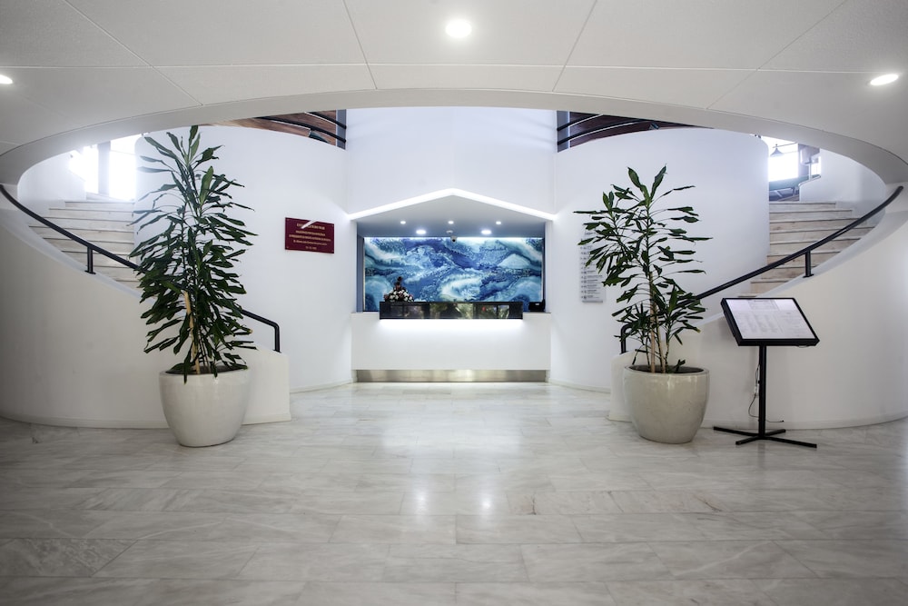 Estalagem do Mar — Hotel building in São Vicente, Madeira