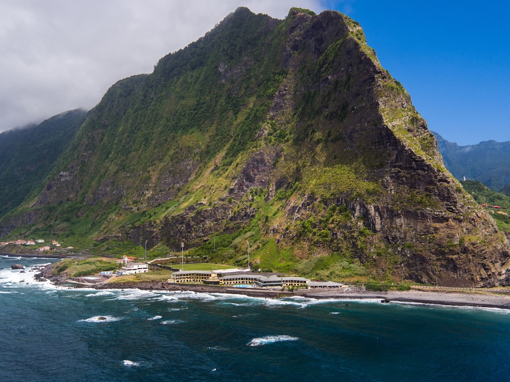 Estalagem do Mar — Hotel building in São Vicente, Madeira