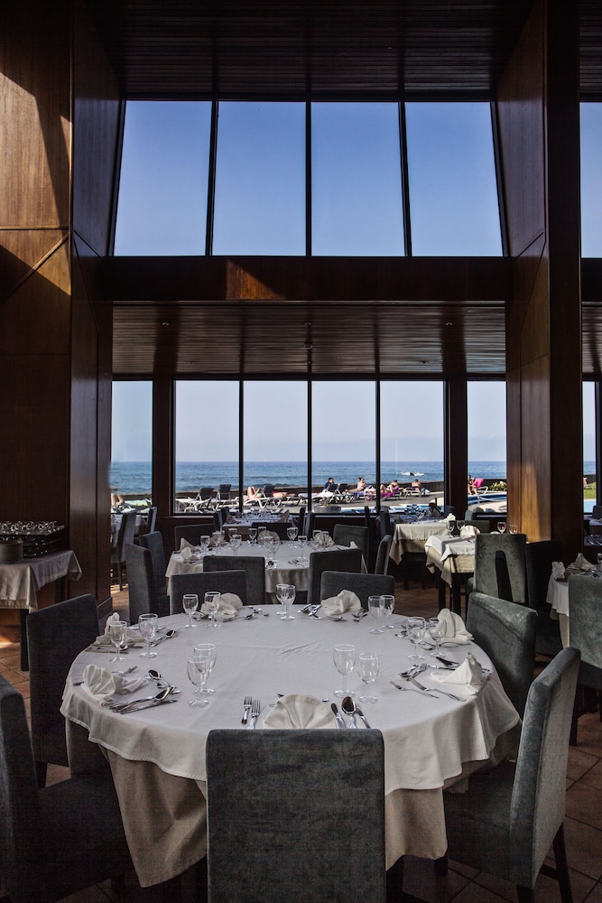 Estalagem do Mar — Restaurant & bars in São Vicente, Madeira