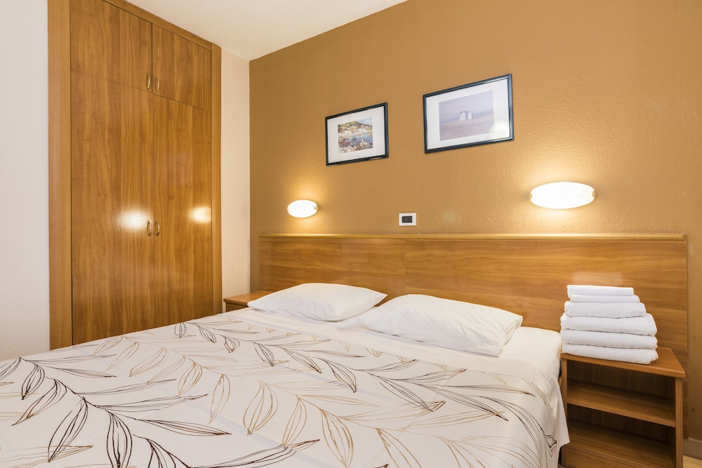 Apartments Stella Plava Laguna — Hotel rooms in Umag, Istria