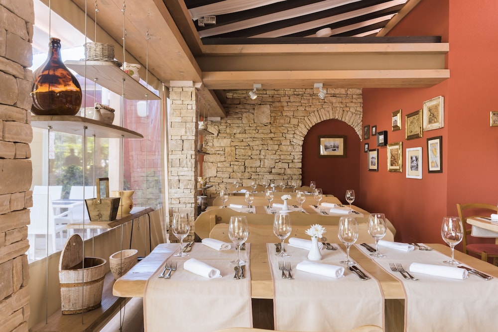 Apartments Stella Plava Laguna — Restaurant & bars in Umag, Istria