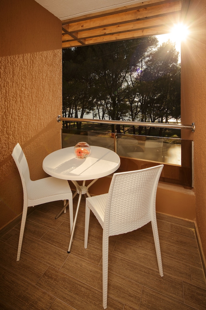 Apartments Stella Plava Laguna — Hotel rooms in Umag, Istria