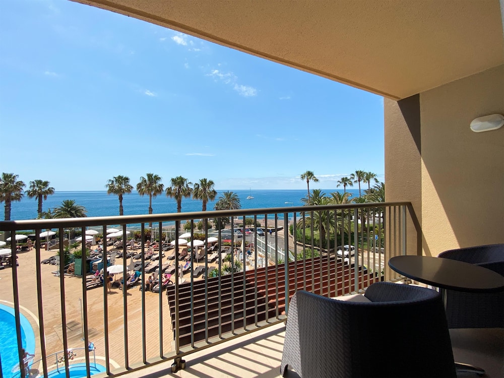 The Views Oasis - Family Friendly — Rooms in Santa Cruz, Madeira