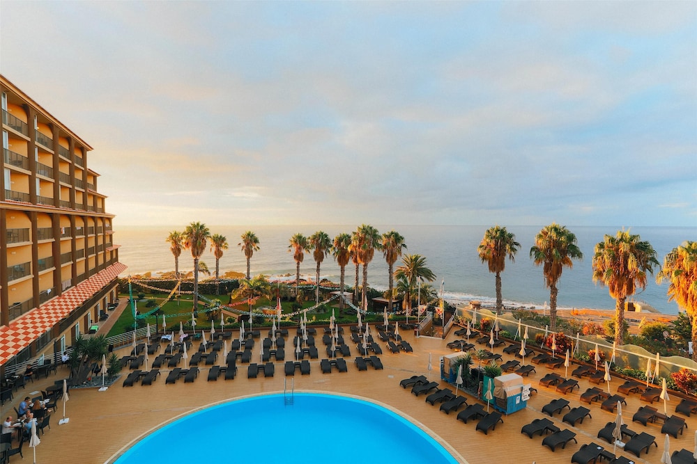 The Views Oasis - Family Friendly — Pool in Santa Cruz, Madeira