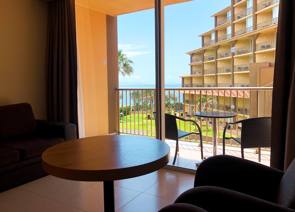 The Views Oasis - Family Friendly — Rooms in Santa Cruz, Madeira