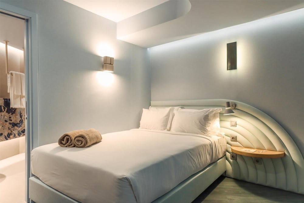 The Views Oasis - Family Friendly — Rooms in Santa Cruz, Madeira