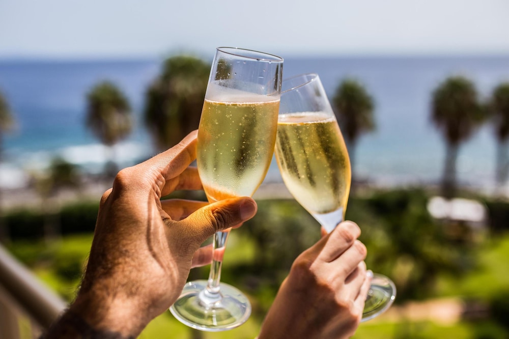 The Views Oasis - Family Friendly — Facilities in Santa Cruz, Madeira