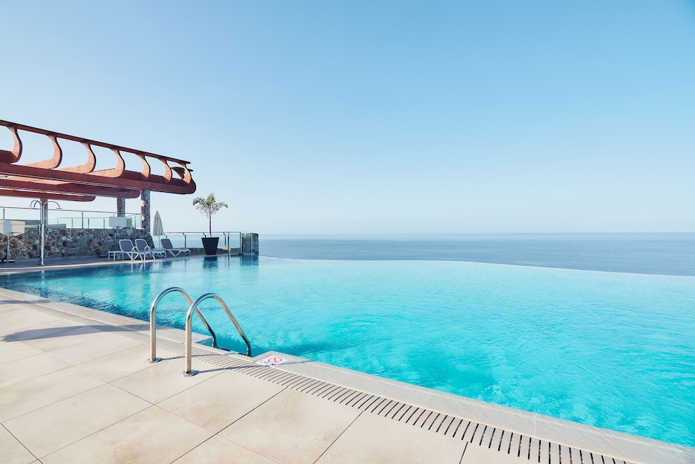 Gloria Palace Amadores Thalasso & Hotel — Swimming pool in Puerto Rico, Canary Islands