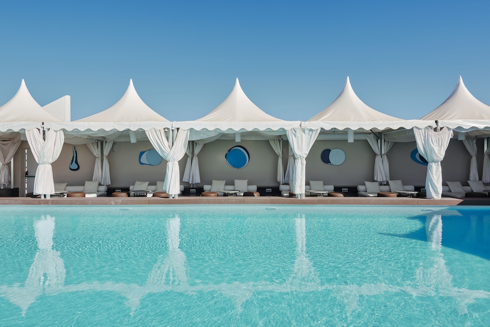 Gloria Palace San Agustin Thalasso & Hotel — Swimming pool in San Agustin, Canary Islands