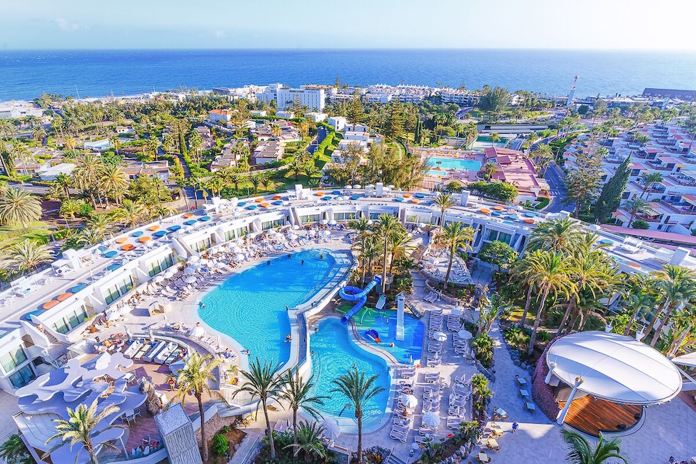 Gloria Palace San Agustin Thalasso & Hotel — Swimming pool in San Agustin, Canary Islands