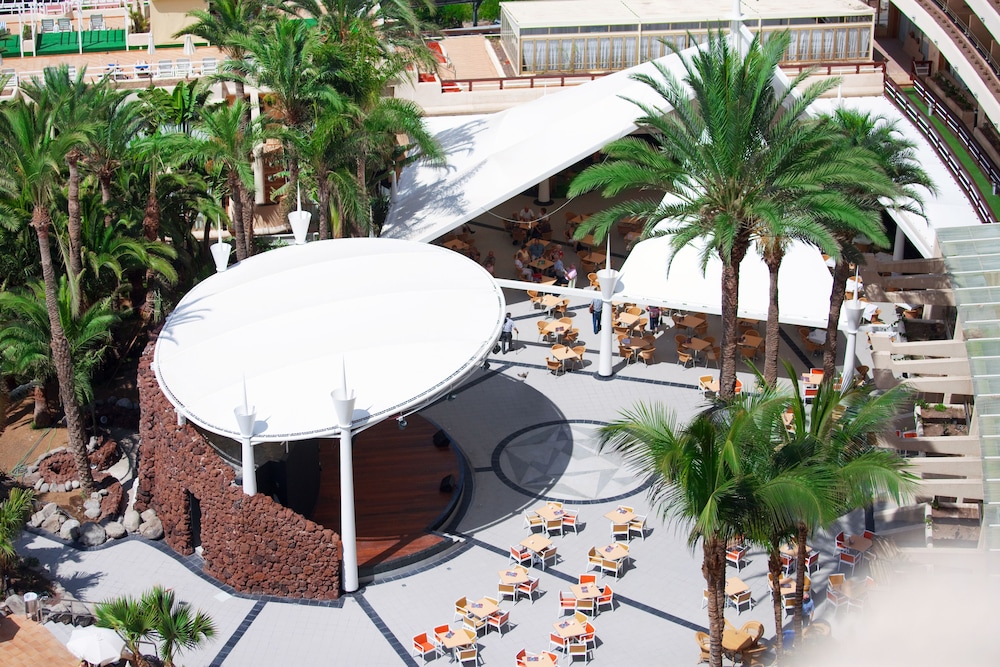 Gloria Palace San Agustin Thalasso & Hotel — Hotel building in San Agustin, Canary Islands