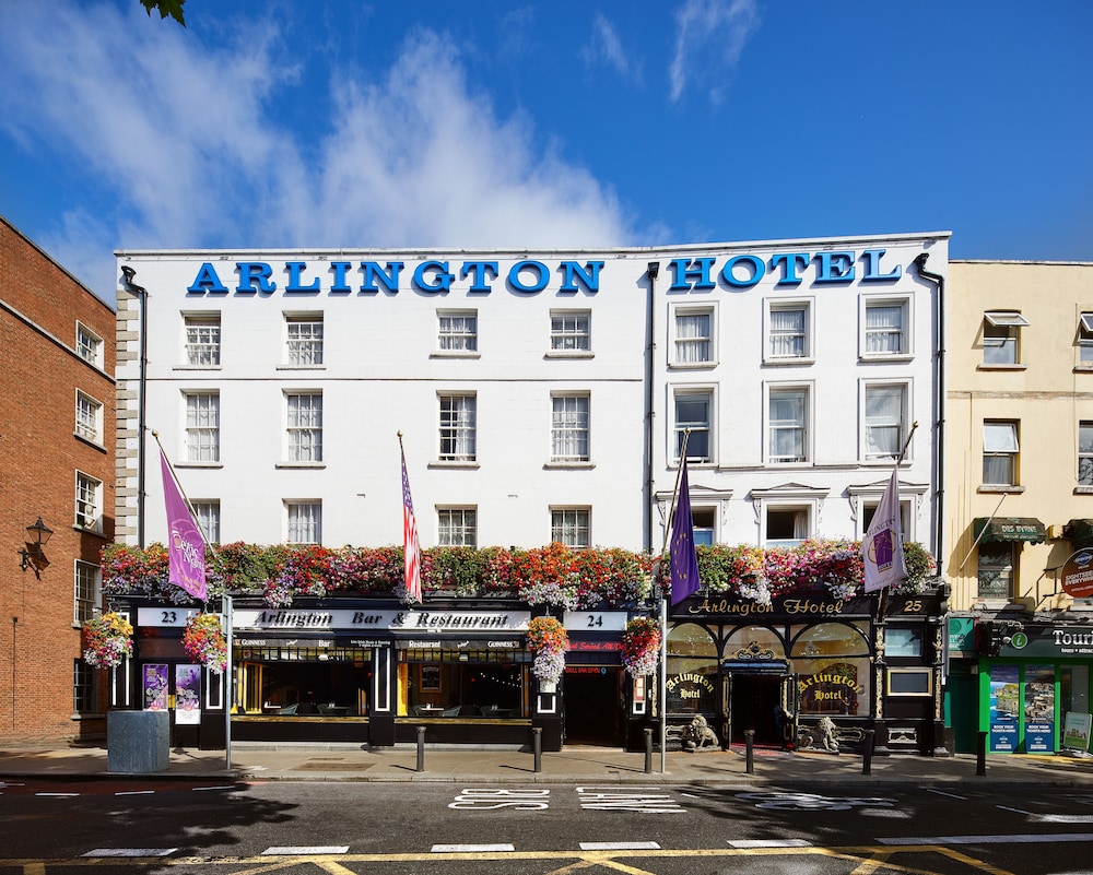 Arlington Hotel O'Connell Bridge — Hotel building in Dublin, Dublin City