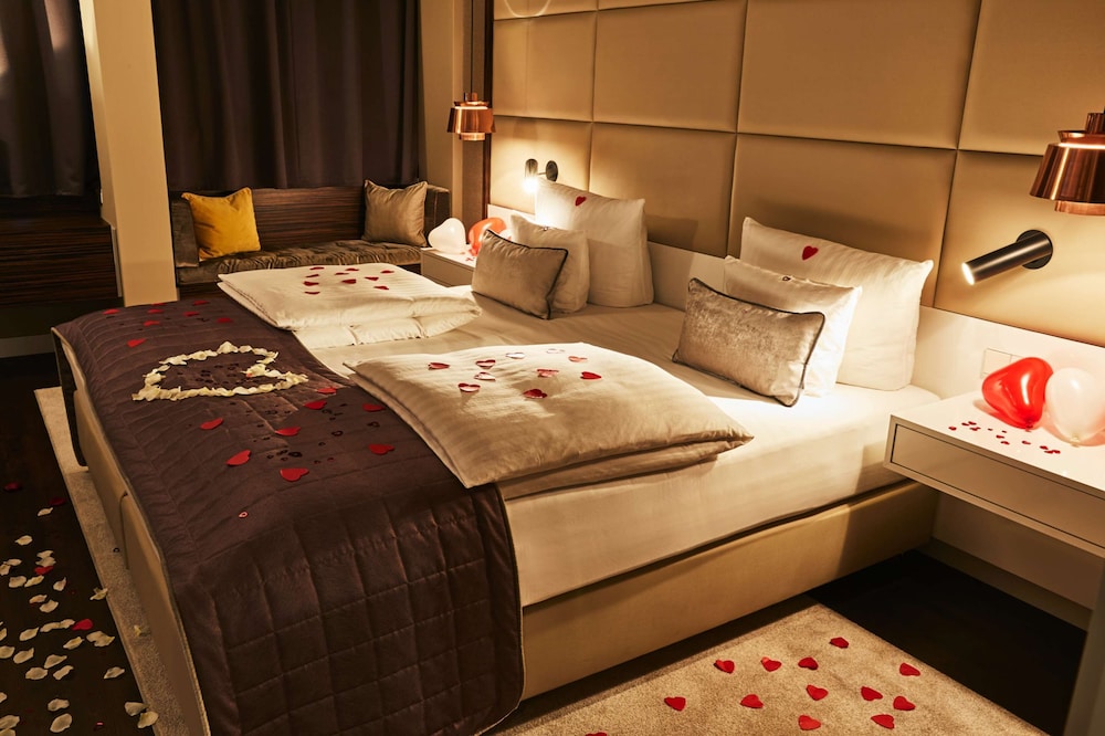 Steigenberger Hotel Köln — Hotel rooms in Cologne, North Rhine-Westphalia
