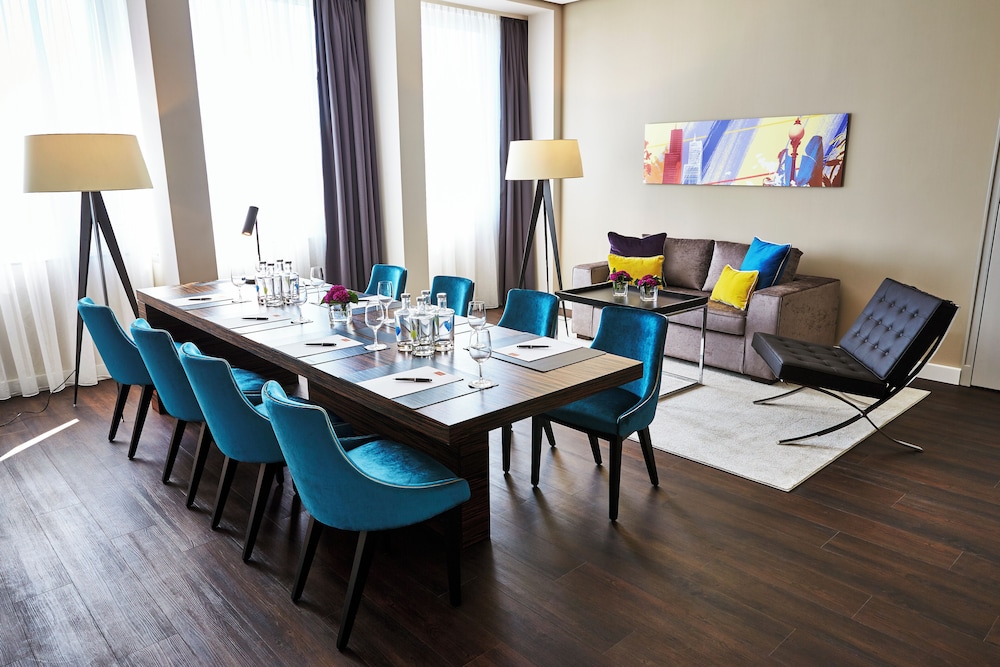 Steigenberger Hotel Köln — Hotel rooms in Cologne, North Rhine-Westphalia