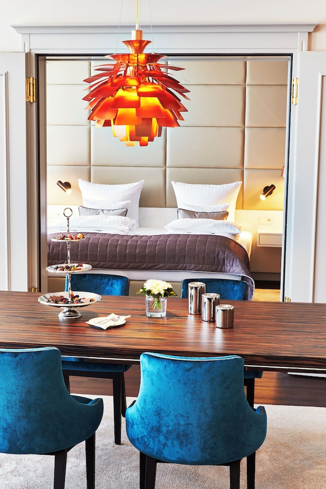 Steigenberger Hotel Köln — Hotel rooms in Cologne, North Rhine-Westphalia