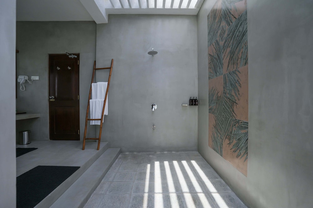Hibiscus Beach Hotel And Villas — Hotel rooms in Wadduwa