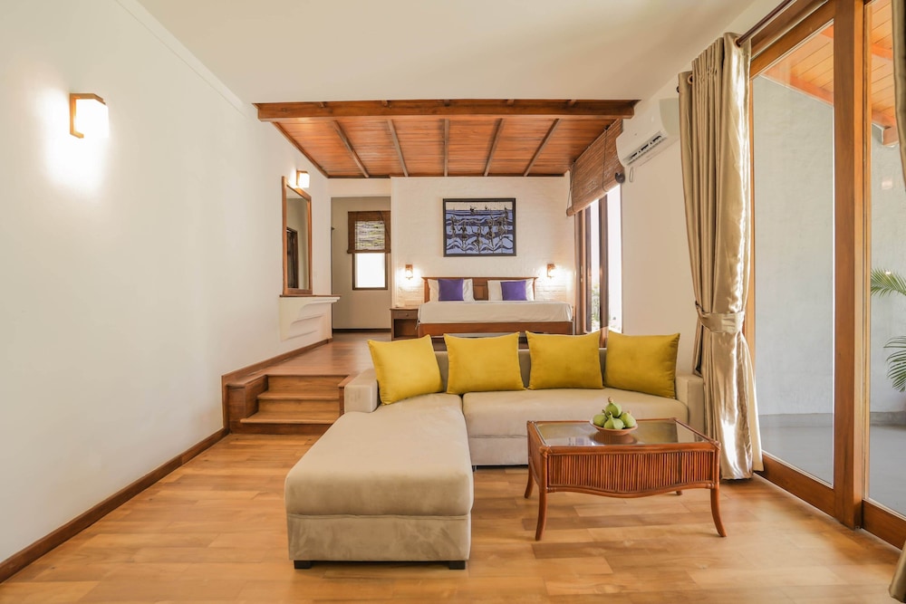 Hibiscus Beach Hotel And Villas — Hotel rooms in Wadduwa