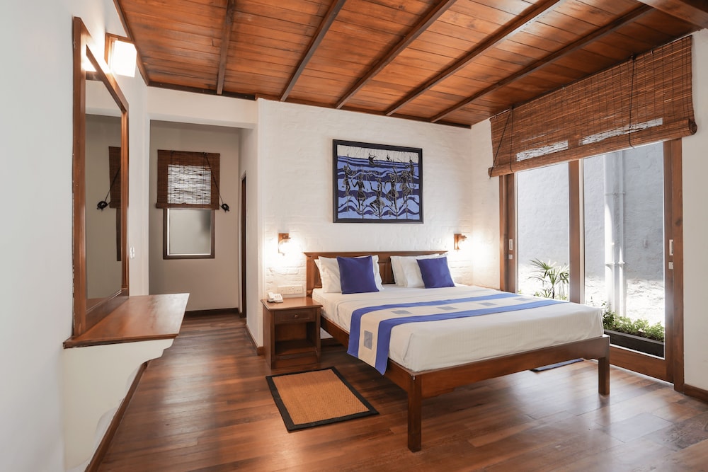 Hibiscus Beach Hotel And Villas — Hotel rooms in Wadduwa