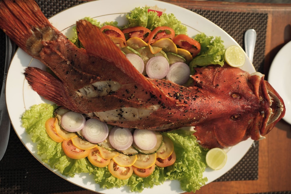 Hibiscus Beach Hotel And Villas — Restaurant & bars in Wadduwa
