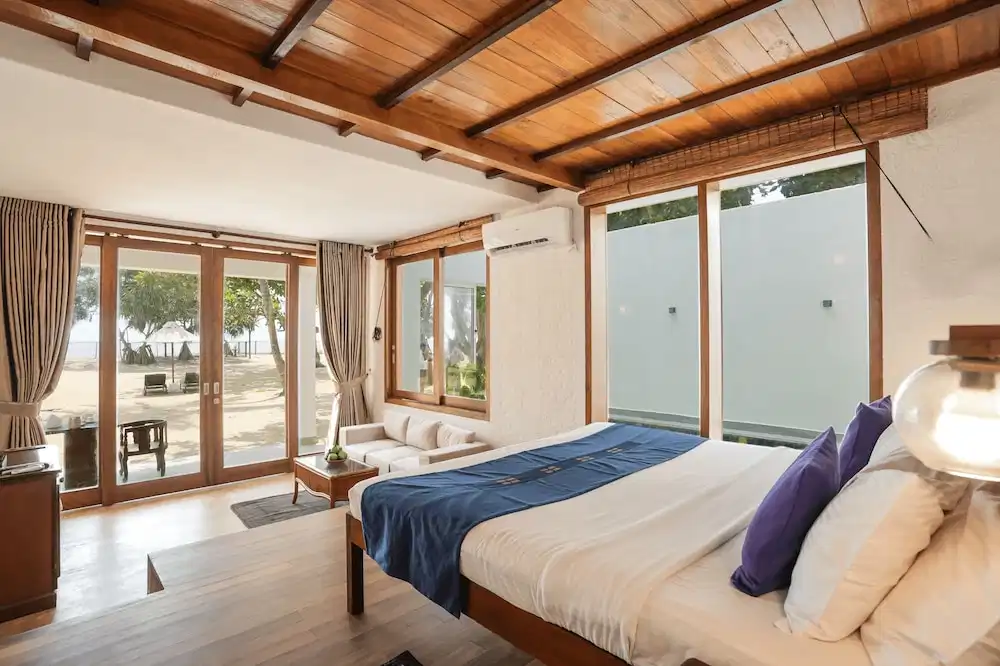 Hibiscus Beach Hotel And Villas — Hotel rooms in Wadduwa