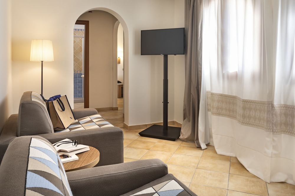 Blu Hotel Morisco — Hotel rooms in Arzachena, Sardinia
