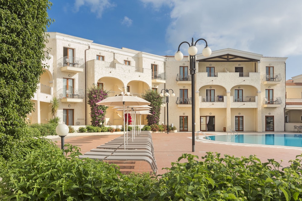 Blu Hotel Morisco — Hotel building in Arzachena, Sardinia