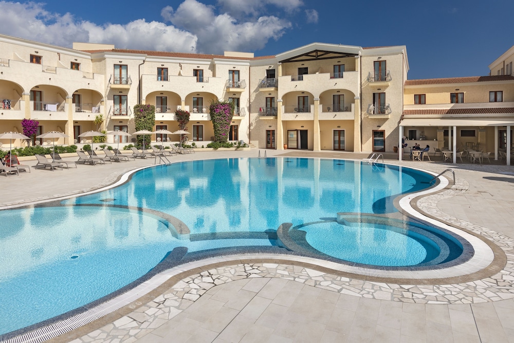 Blu Hotel Morisco — Swimming pool in Arzachena, Sardinia