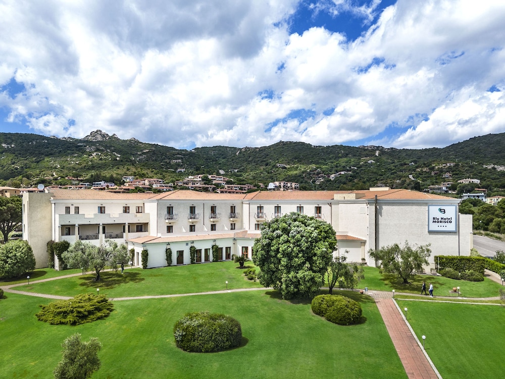 Blu Hotel Morisco — Hotel building in Arzachena, Sardinia